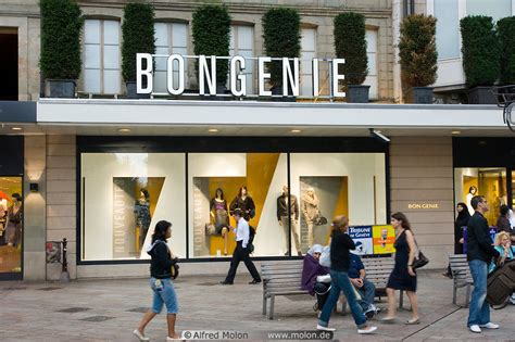 Boutique CHANEL GENEVA BONGENIE Geneve .